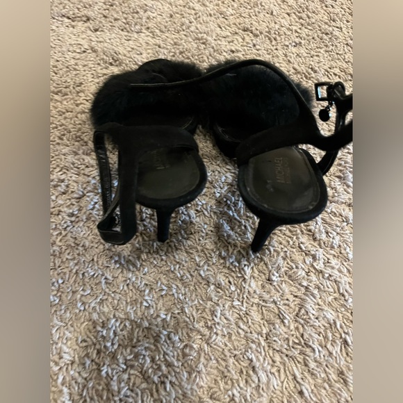 Michael Kors open toe heels - Picture 2 of 4